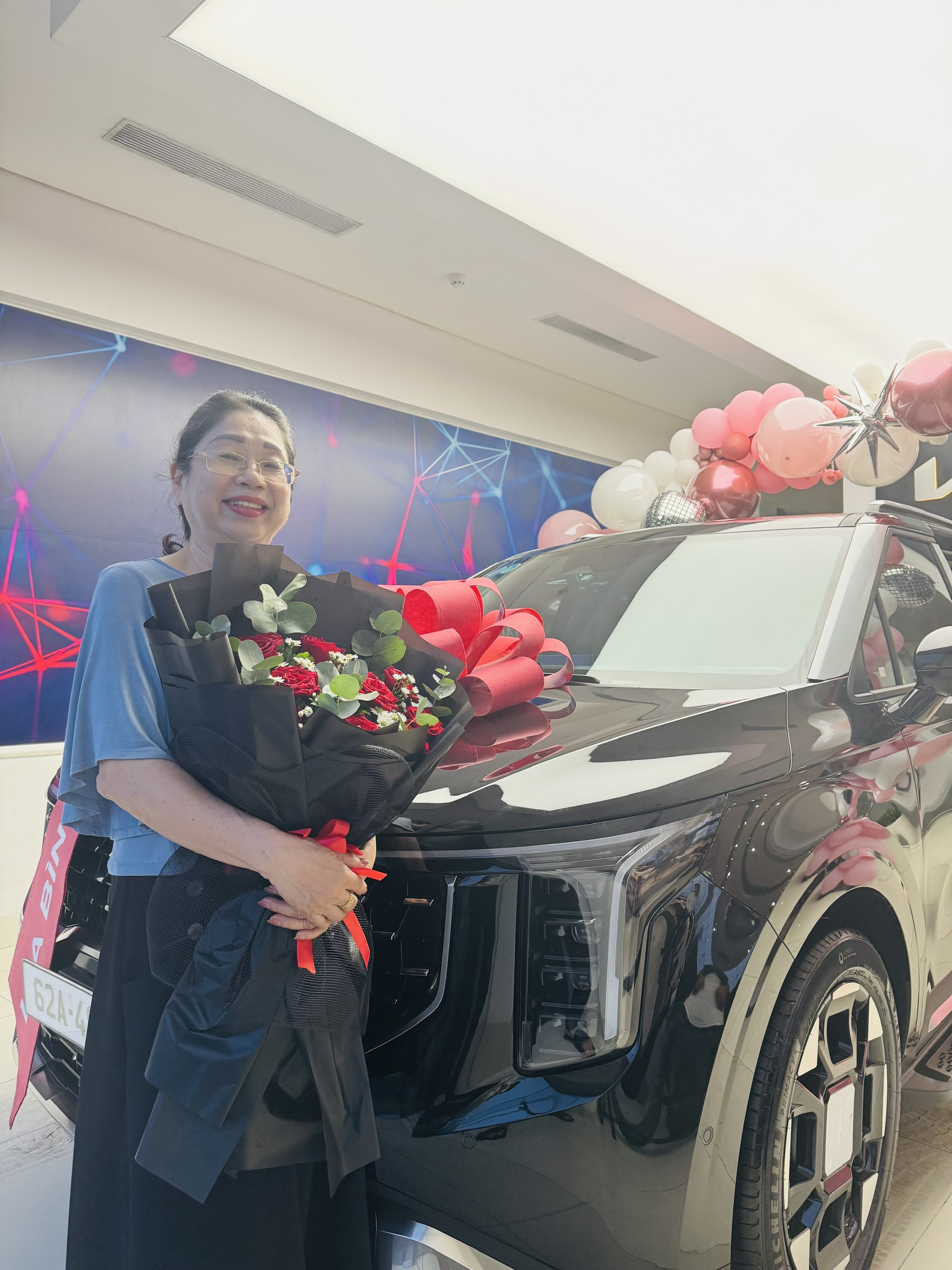Hình ảnh giao xe khách hàng