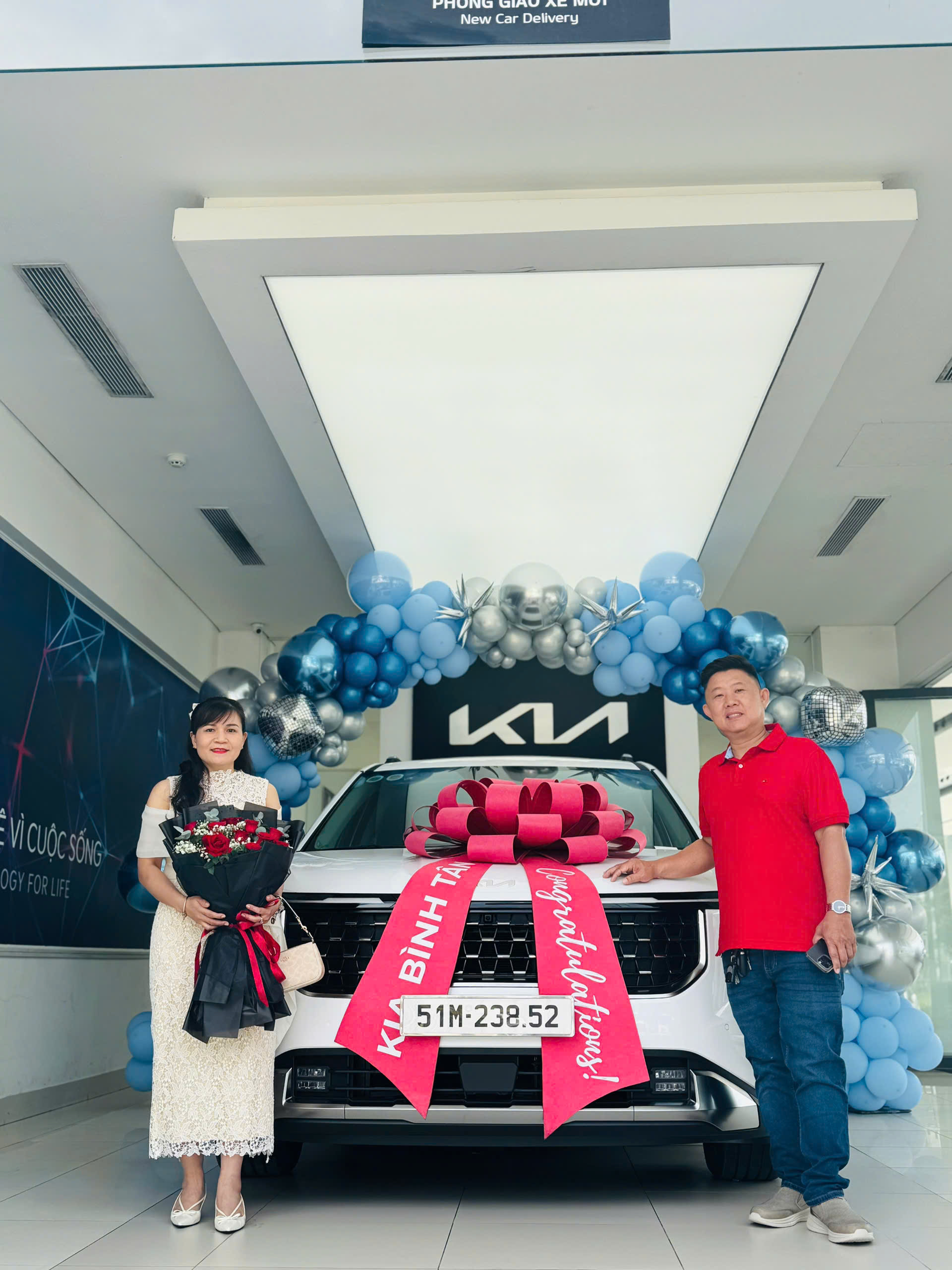 Hình ảnh giao xe khách hàng